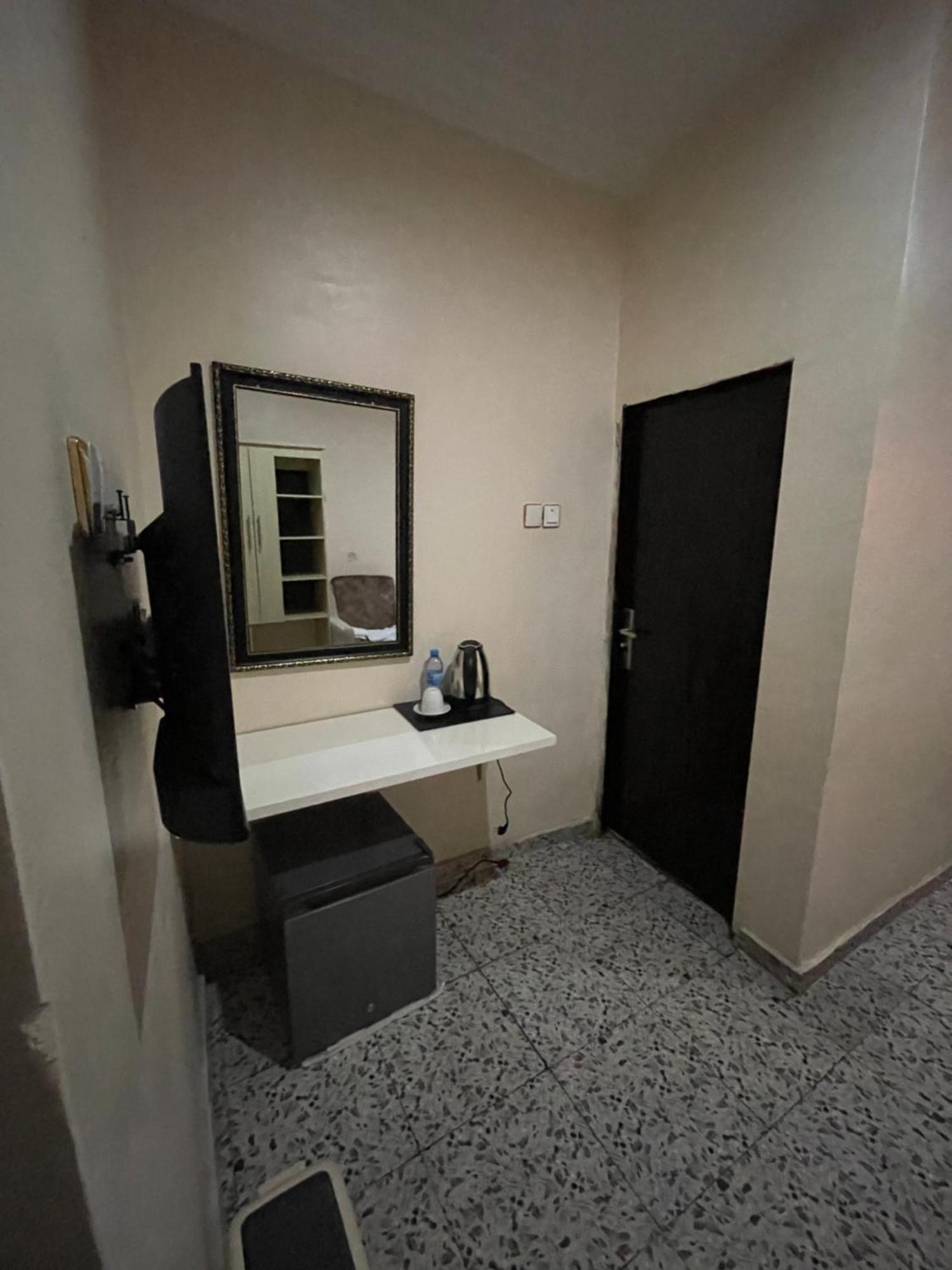 Nexus Xpress Hotel Abuja Buitenkant foto
