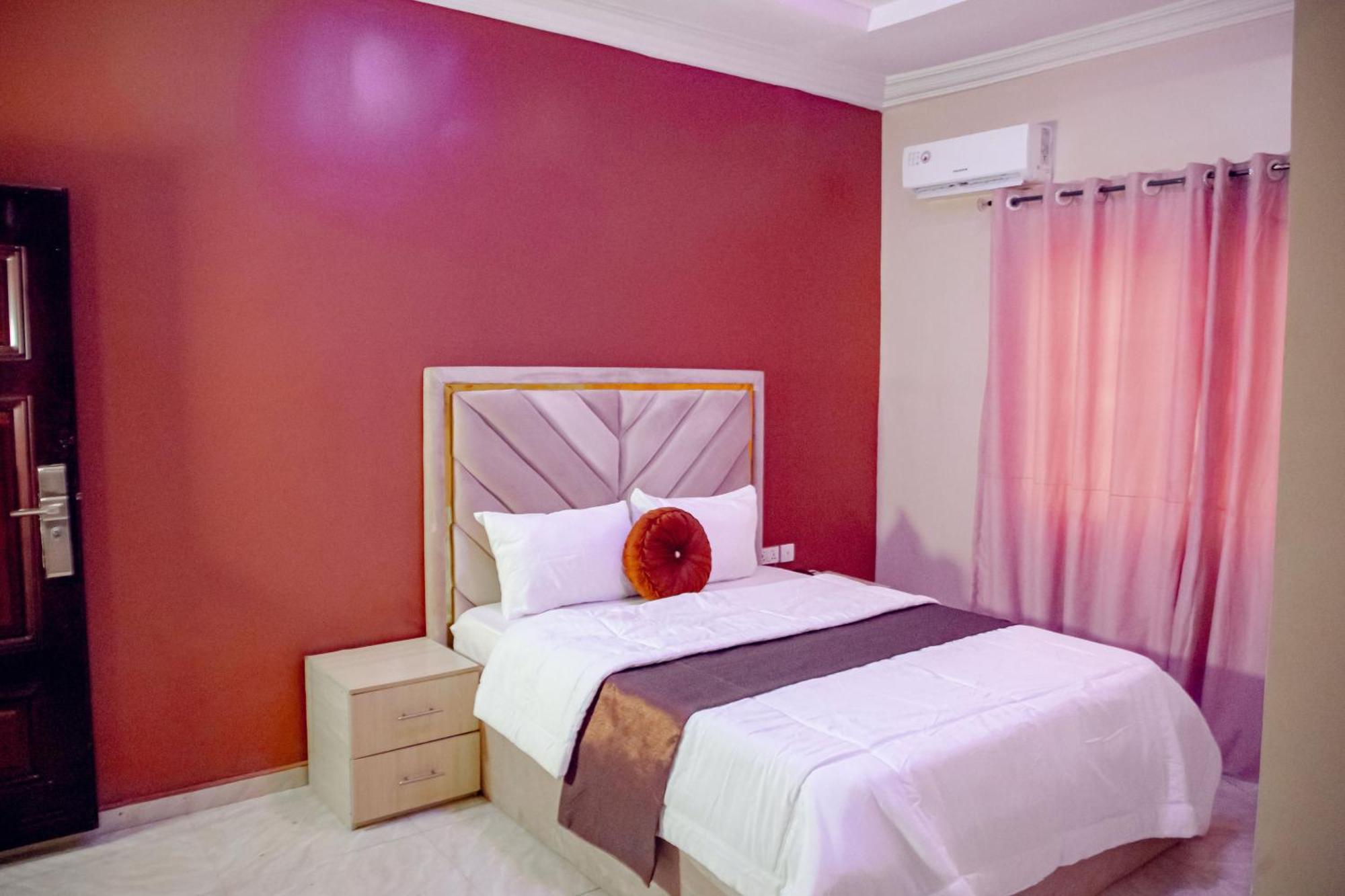 Nexus Xpress Hotel Abuja Buitenkant foto